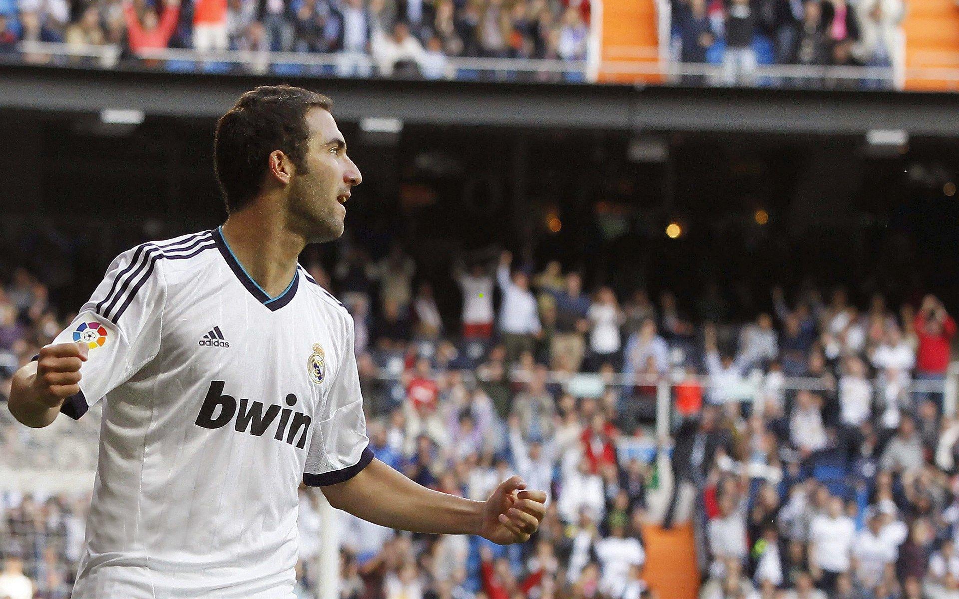 奥斯梅恩天价合约谈判破裂,利雅得新月退出锋线争夺战